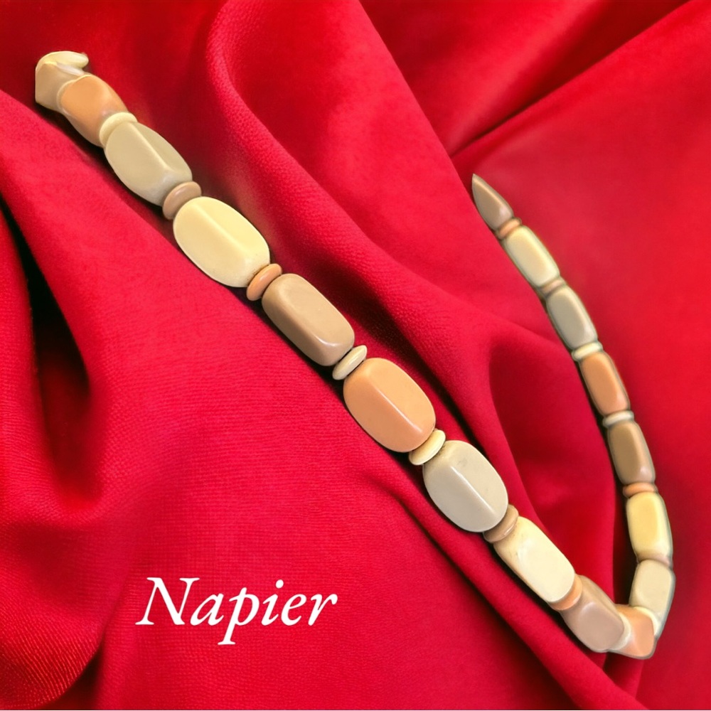 VINTAGE NAPIER RESIN BEADED WOODLAND HUES NECKLACE BY LISA BERTOLLI